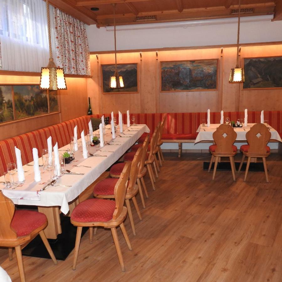 מלון אוץ Gasthof Piburger See מראה חיצוני תמונה