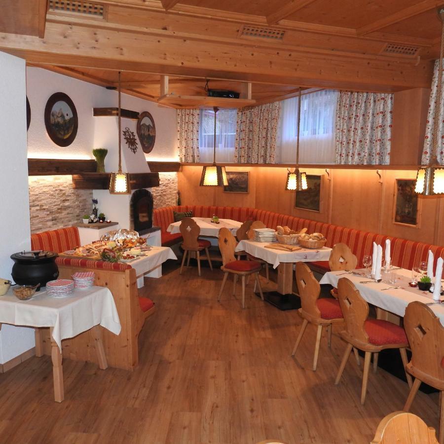 מלון אוץ Gasthof Piburger See מראה חיצוני תמונה